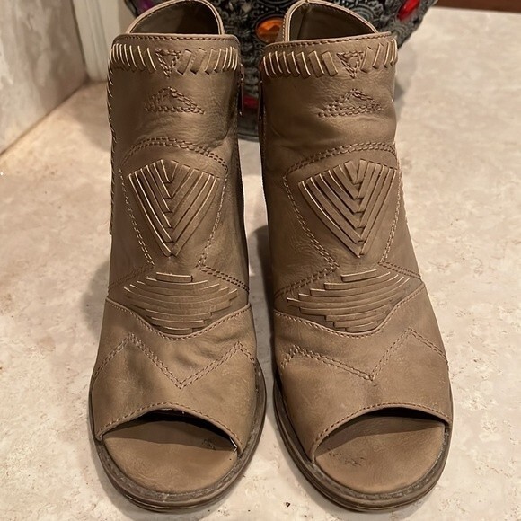 David Aaron shoes size 7 sandal bootie - Picture 2 of 8